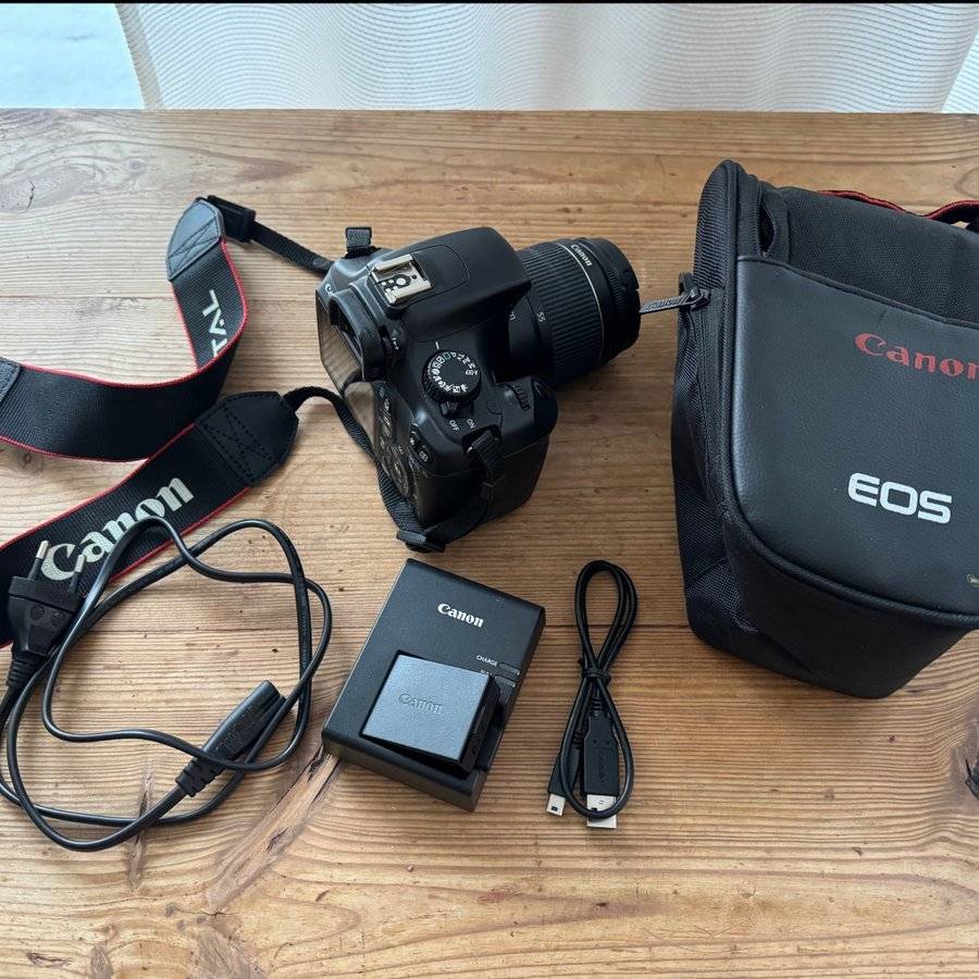 Canon Kamera EOS 1100D med väska m.m