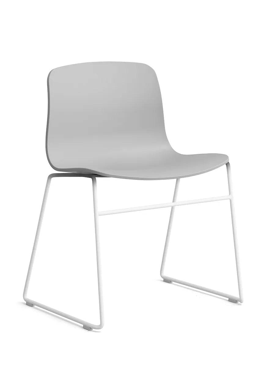 About a Chair AAC08 fra Hay Concrete grey / Hvid pulverlakeret stål - Jacobsen Plus