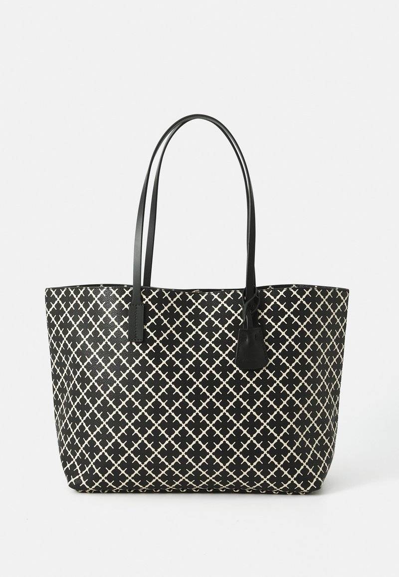 By Malene Birger