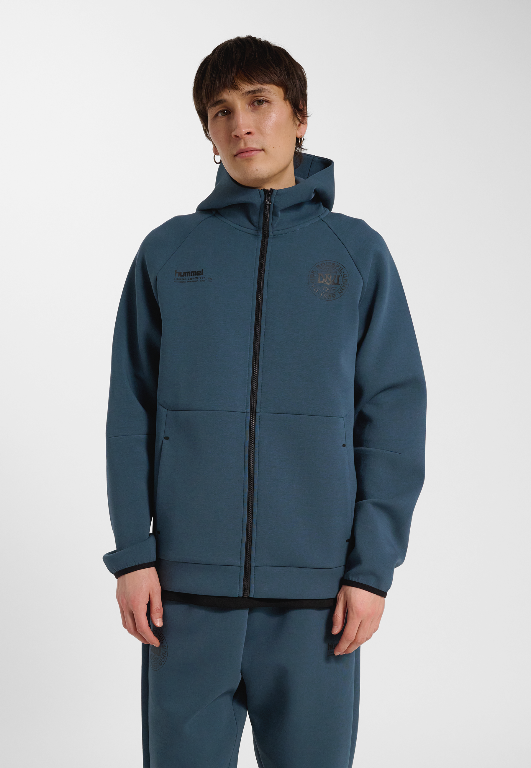 Hummel - Dbu 26 Travel Tech Zip Jacket | Blue | Midlayer | Voksen | Str. 4XL - Fri fragt og Hurtig levering
