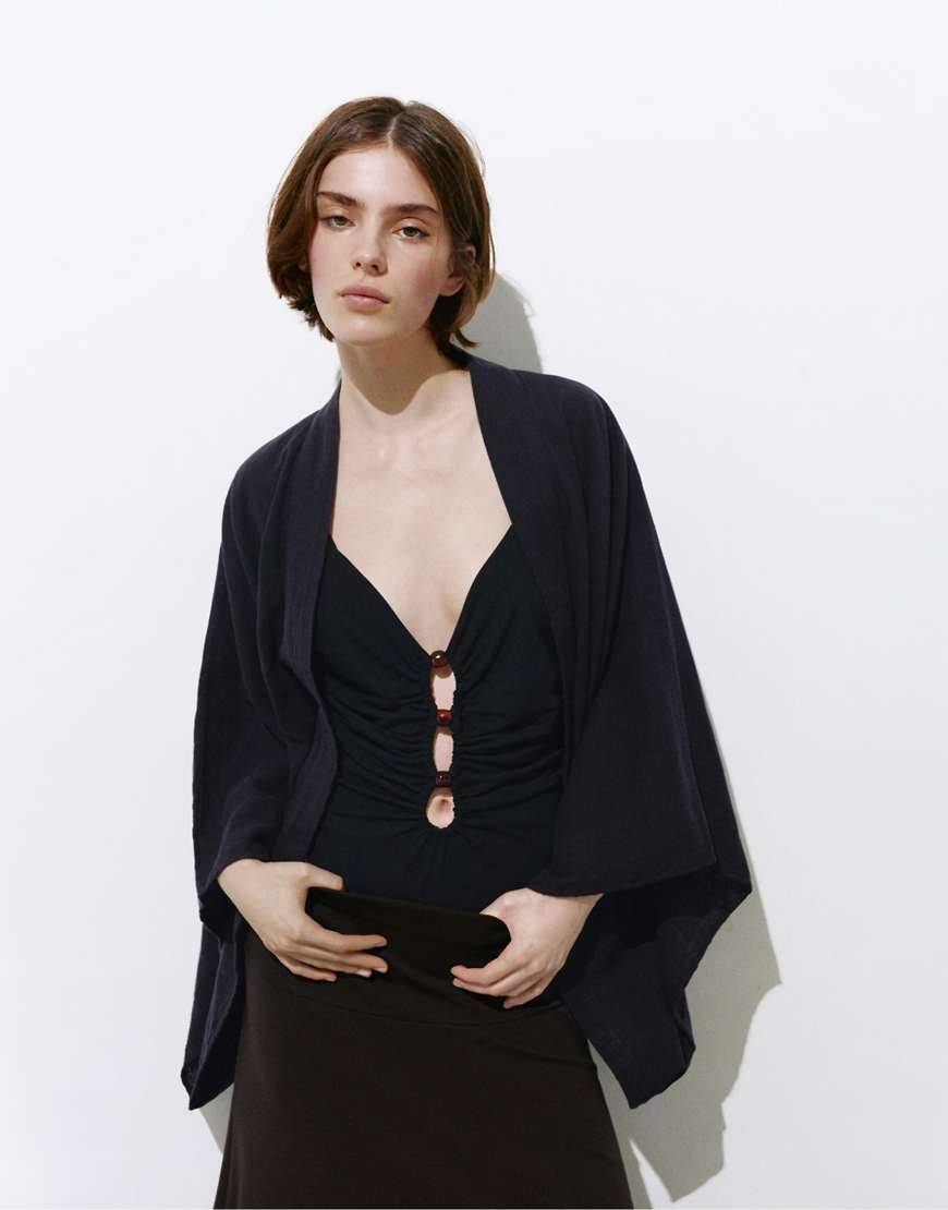 Pull&Bear – Svart, kort kimono i chiffong