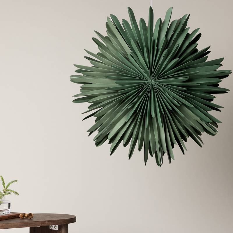 Topaz - Stjerneformet loftlampe i grønt papir, tre størrelser 80 cm.