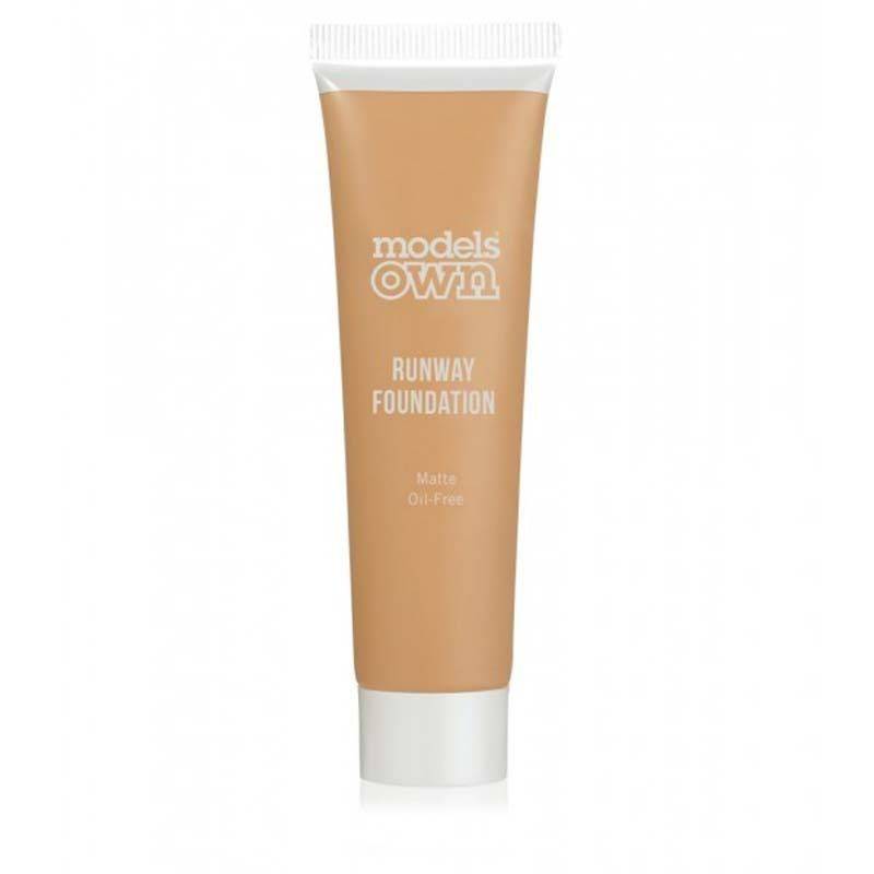 Models Own Foundation Matte Honey Light