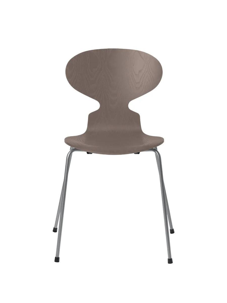 3101 Myren Stol i farvet ask af Arne Jacobsen Deep Clay / Silver Grey - Jacobsen Plus