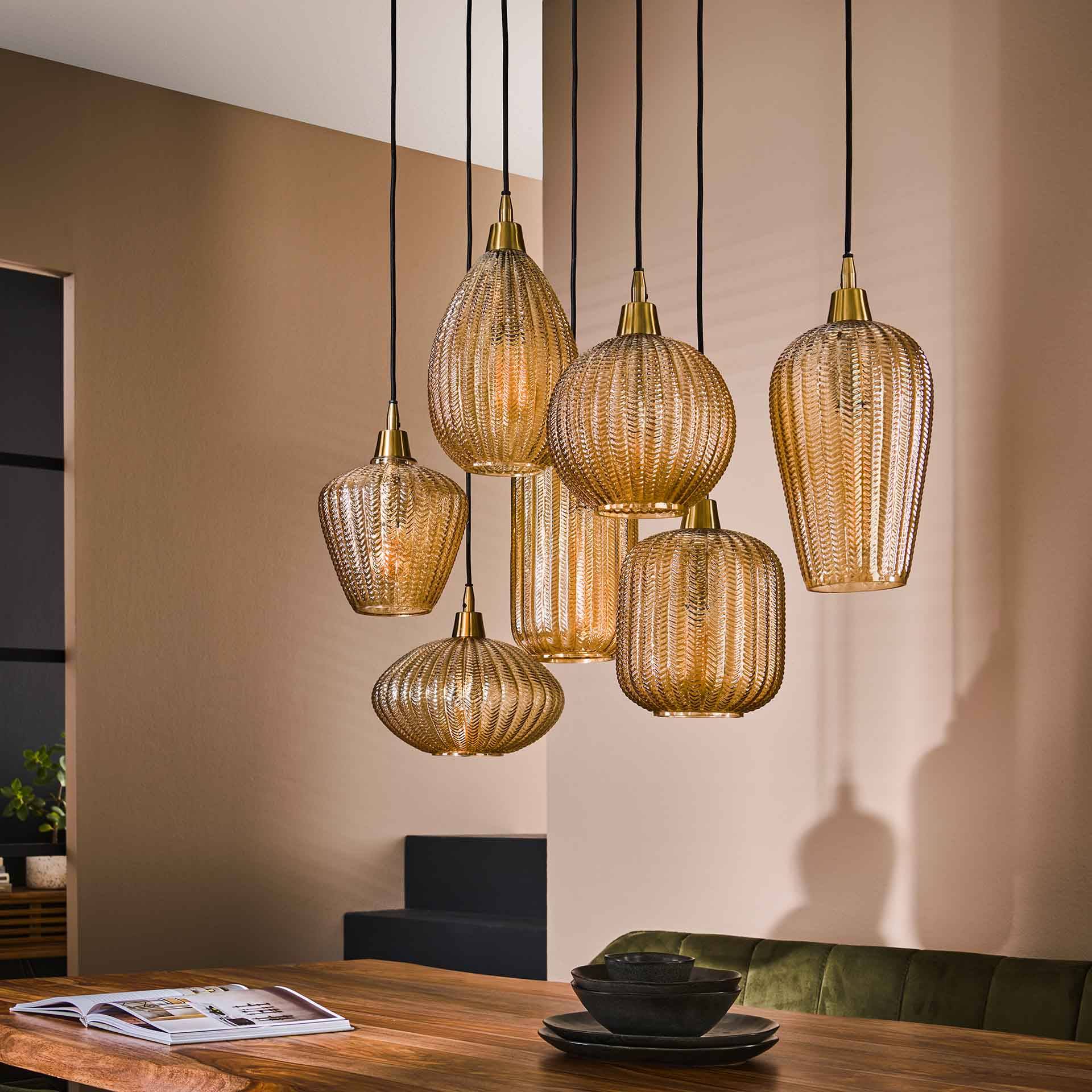Player - Loftlampe med syv forskellige glaskupler i ravfarvet glas Levering uden pære