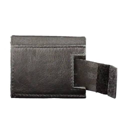 Bon Gout Oily Vintage Credit Card Holder Black