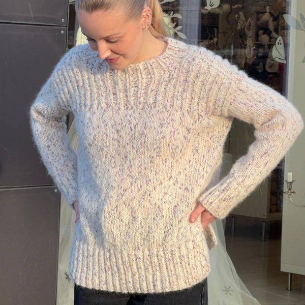 Strikkekit Colorful Walk bluse i Fabel og Brushed Alpaca Silk fra DROPS - XXL: 6+8 nøgler garn