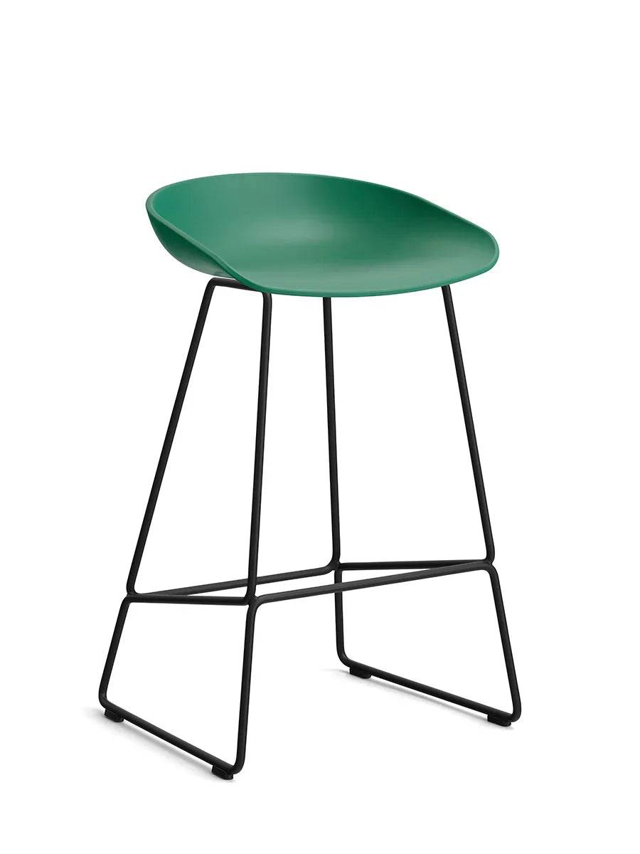 About a Stool AAS38 fra Hay Lav - B 47 x D 45 x H 65-76 cm / Teal Green / Sort pulverlakeret stål - Jacobsen Plus