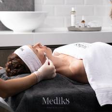 Ansiktsbehandling Medik8 70 min