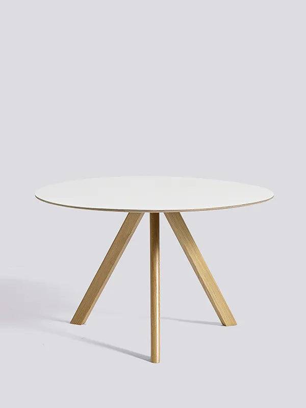 Copenhague CPH20 Bord, Ø120 cm fra Hay Lakeret eg / Hvid laminat - Jacobsen Plus