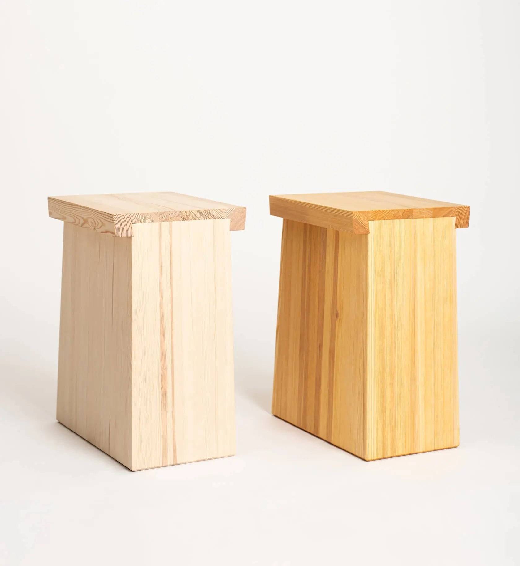 Verk Taburet V.JS.01 – Johan Skoogh - 44.8 cm / Behandlet med linolie