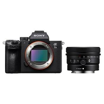 Sony Alpha 7 III (ILCE-7M3) body + SEL 40mm f/2.5 G  black-black