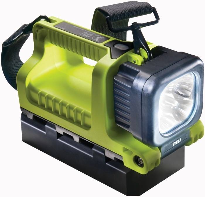 PELI™ Arbejdslampe 9410, 710 lumens slagfast vand og støvtæt 2 lysstyrker samt skulderrem 22,2 x 10,1 x 10,1 mm