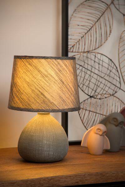 Lucide Ramzi bordlampe serie i flere farver