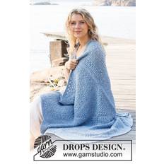 221-1 Blue Sea by DROPS Design DOWNLOAD OPSKRIFTEN HER Strikket plaid i DROPS Sky med ruder og hulmønster. Pinde og tilbehør lægges i kurven separat. Se alle opskrifter fra DROPS her. .