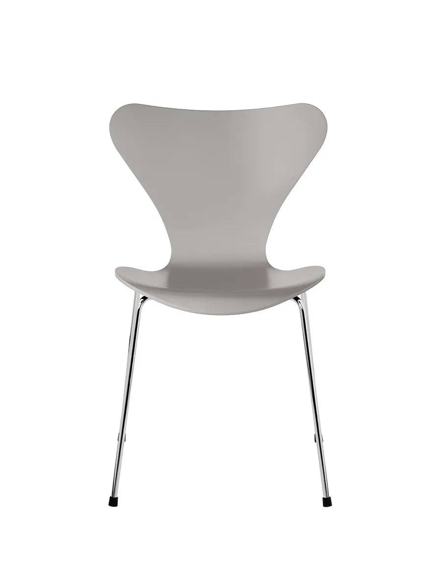 3107 Serie 7 stol lakeret af Arne Jacobsen Nine Grey / Krom - Jacobsen Plus