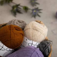 Saga - lammeuld - 977 Marzipan