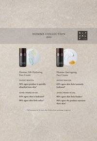 24H HYDRATING FACE CREAM - HOMME - WOODY - VITAMIN C + PEPTIDES COMPLEX - Dagkräm