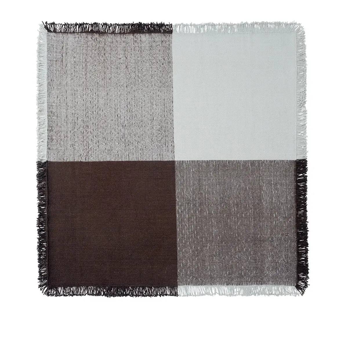 Muuto, Verso-tæppe – 258 x 258 cm – Cool Grey / Mørkebrun