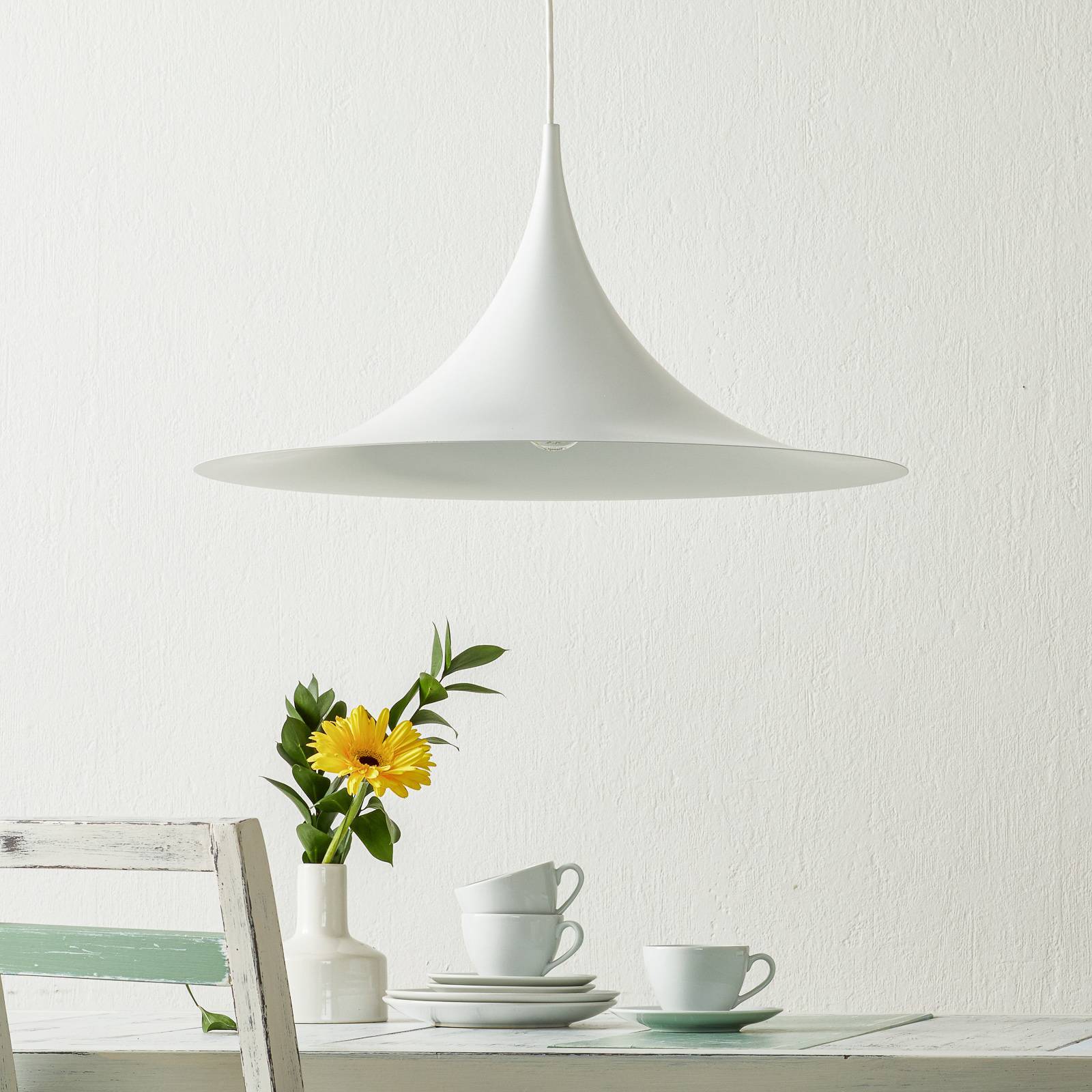 GUBI Design pendellampa Semi, dimbar, Vitt / opal, Vardagsrum / matsal, Metall, Design, Pendellampa