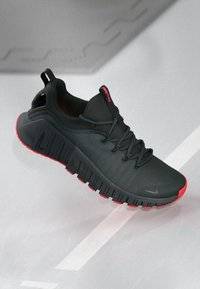 NIKE FREE METCON 6 - Träningsskor - dark smoke grey/black/bright crimson