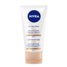 Nivea Essentials BB Cream Light SPF 15 Dagcrème 50ML