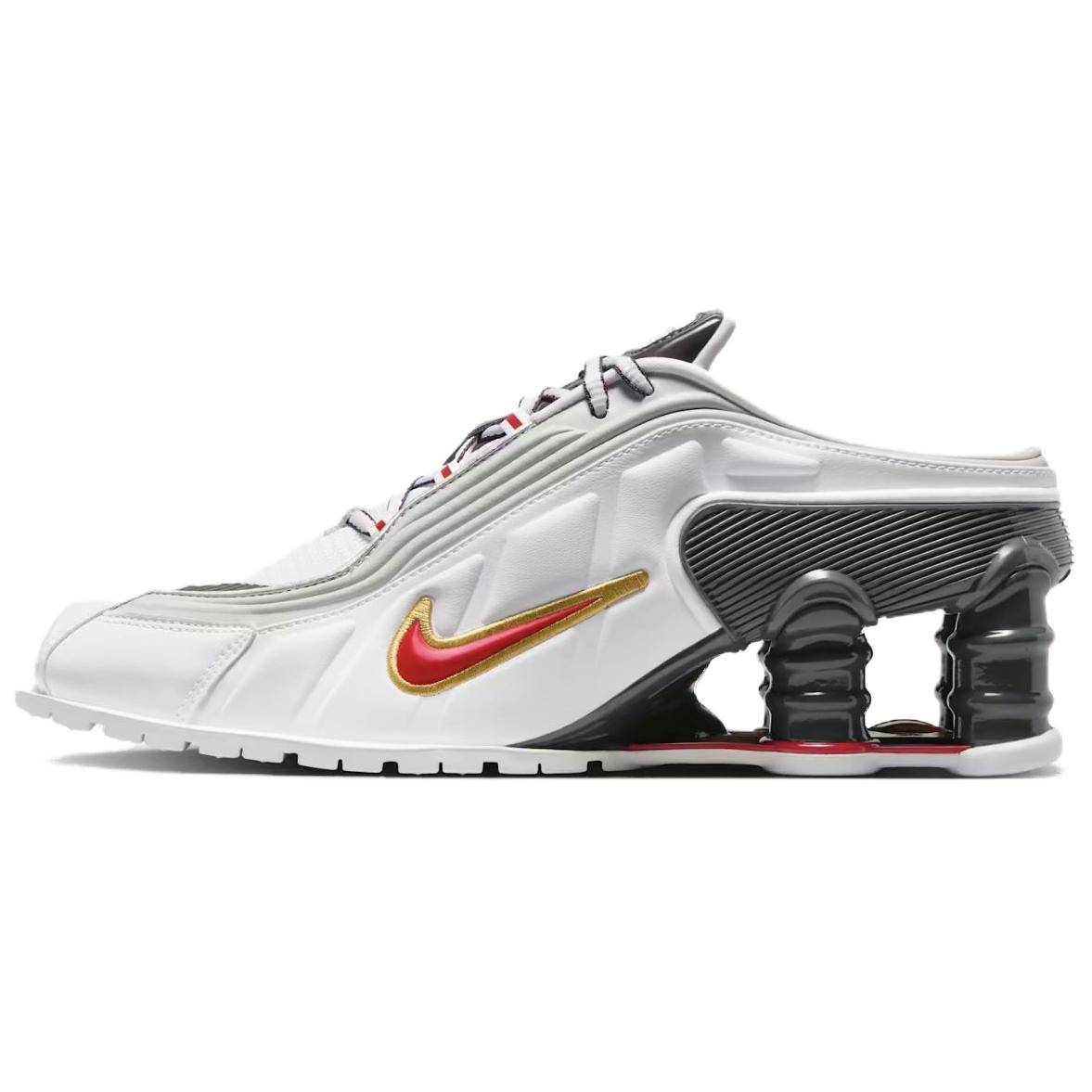 Martine Rose x Nike Shox Mule MR4 Metallic Platinum Varsity Red Dam Sneakers Grå Vit Mörkgrå IM5420-100 42.5