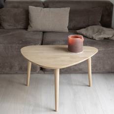 CT 10 - Sofabord i massiv eg med organisk trekantet form i størrelsen 82 x 118 cm Højde 50 cm Olieret