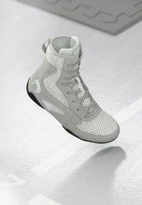 CONTENDER BOXING SHOES UNISEX - Träningsskor - white/grey