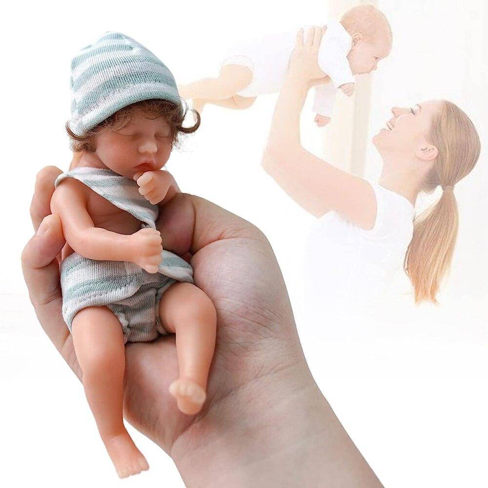 Boy Reborn Baby Dolls Silikon Smile Baby Doll Naturtrogna mini Newborn Doll Anti-stress naturtrogen 3D Hudfärgad leksakspresent