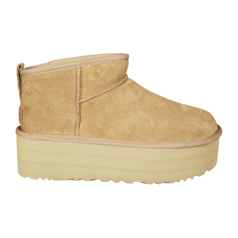 UGG - Classic Ultra Mini Platform Skor - Dam - 40 EU - Läder