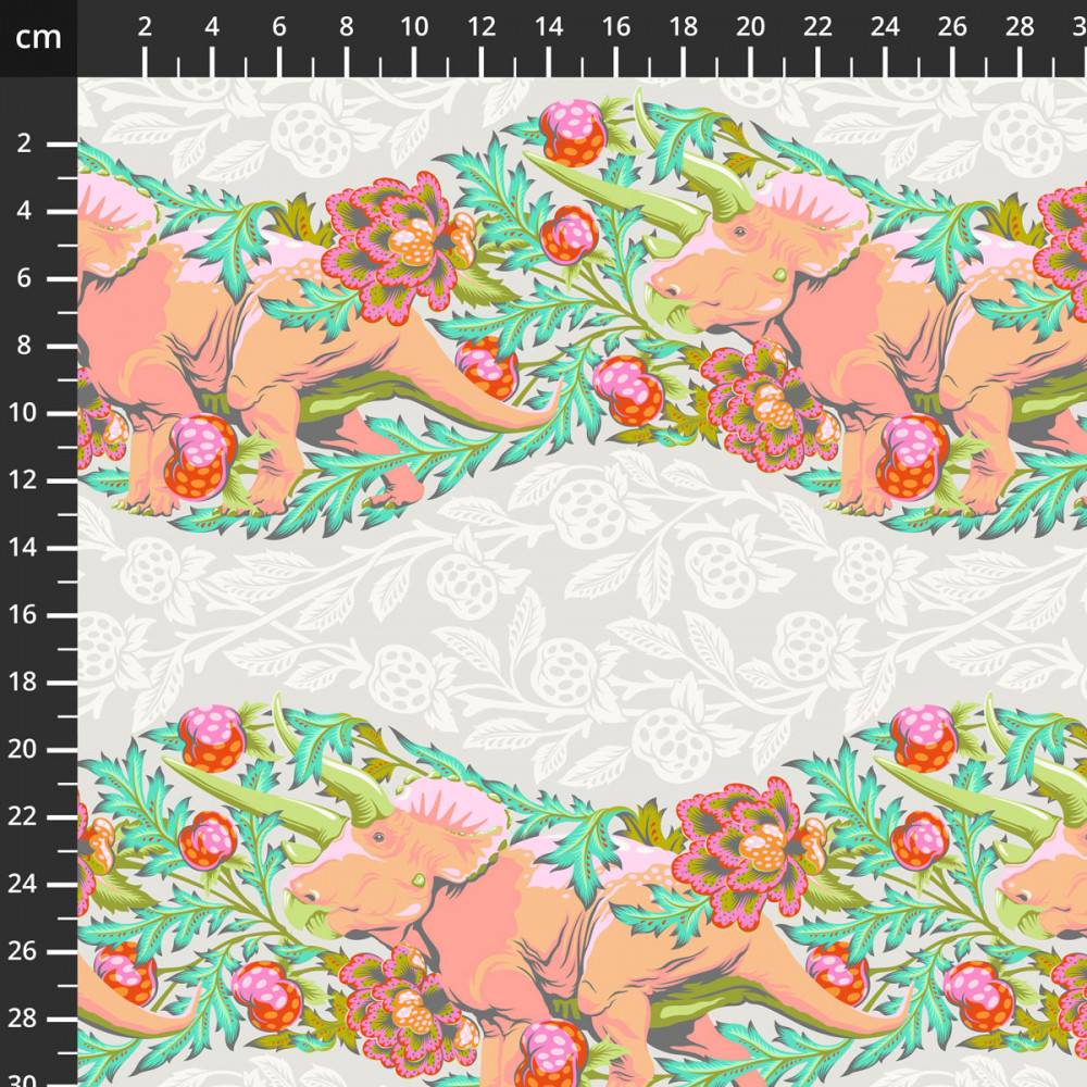 Tula Pink - Roar, "TRIFECTA, Blush".