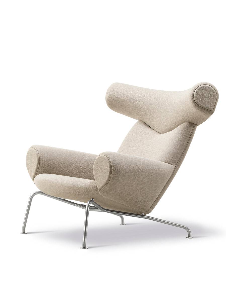 Ox Chair af Hans J. Wegner Vidar 222 tekstil med keder i Omni 112 læder - Børstet rustfrit stål stel - Jacobsen Plus