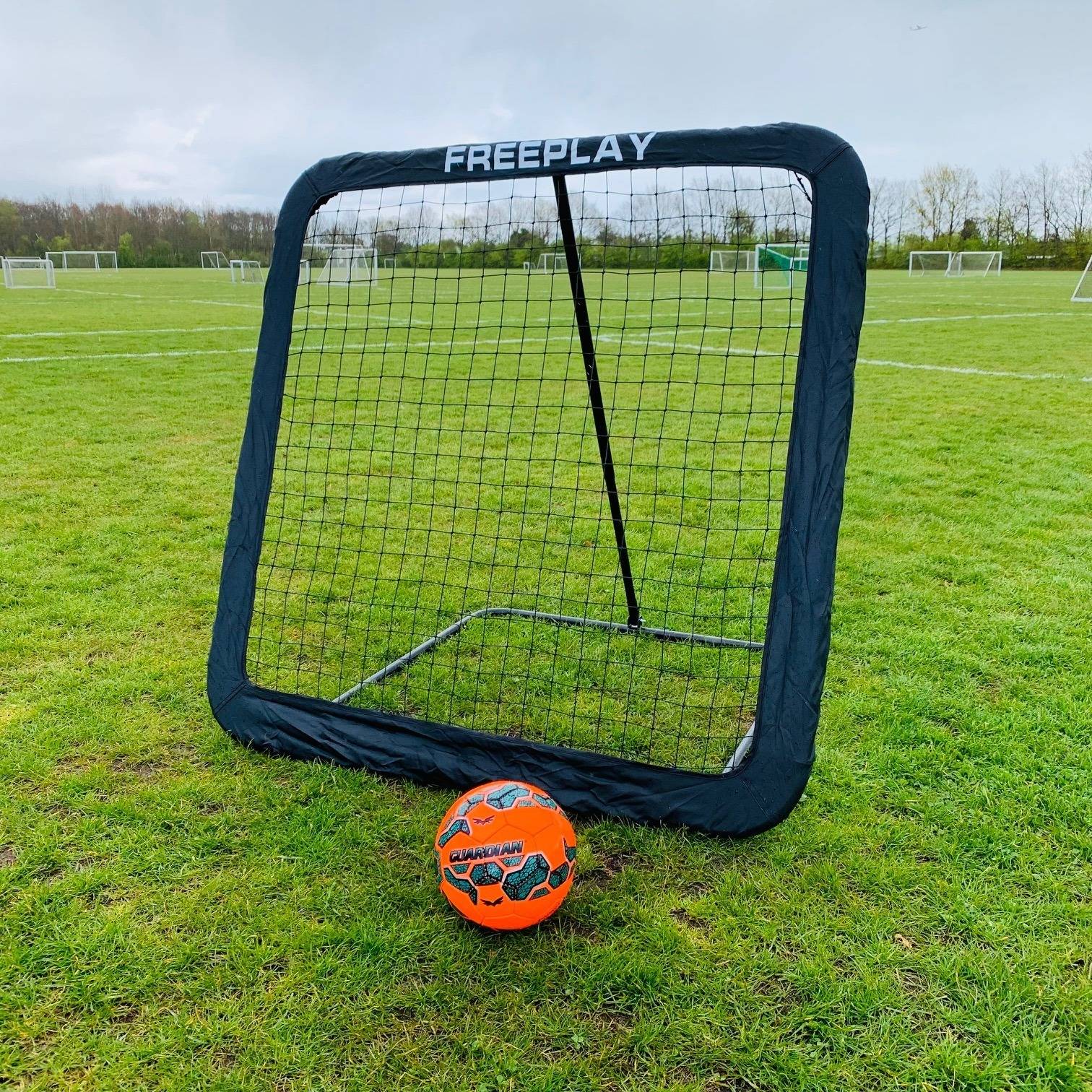 Rebounder 110 x 110 cm Elite Pro Fodbold Rebounder - Freeplay.