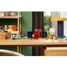 LEGO® Minecraft® 21252 The Armory
