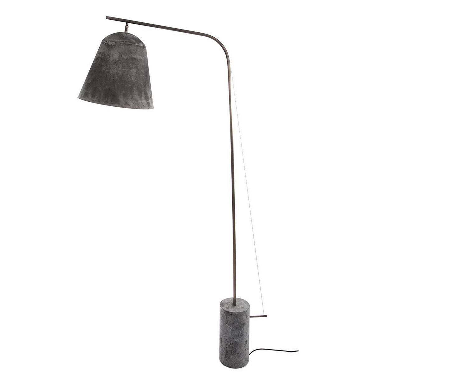 Line Two Golvlampa | Oxidized - Grå, Mässing