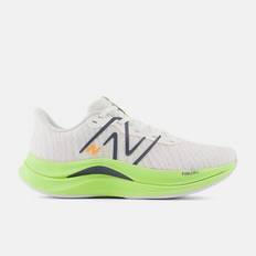 New Balance FuelCell Propel v4 Women