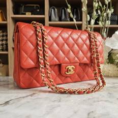Chanel Medium Classic Flap, Caviar, Orange Rød GHW