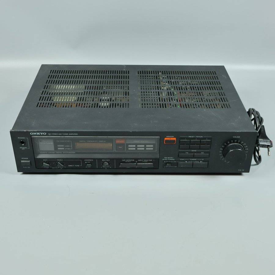 Vintage Stereo-receiver Onkyo TX-15 FM Stereo AM Tuner Amplifier