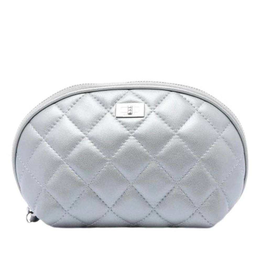 Chanel Vintage - Pre-owned Metallic Quilted Cosmetic Pouch Vintage - Dam - ONE Size - Läder