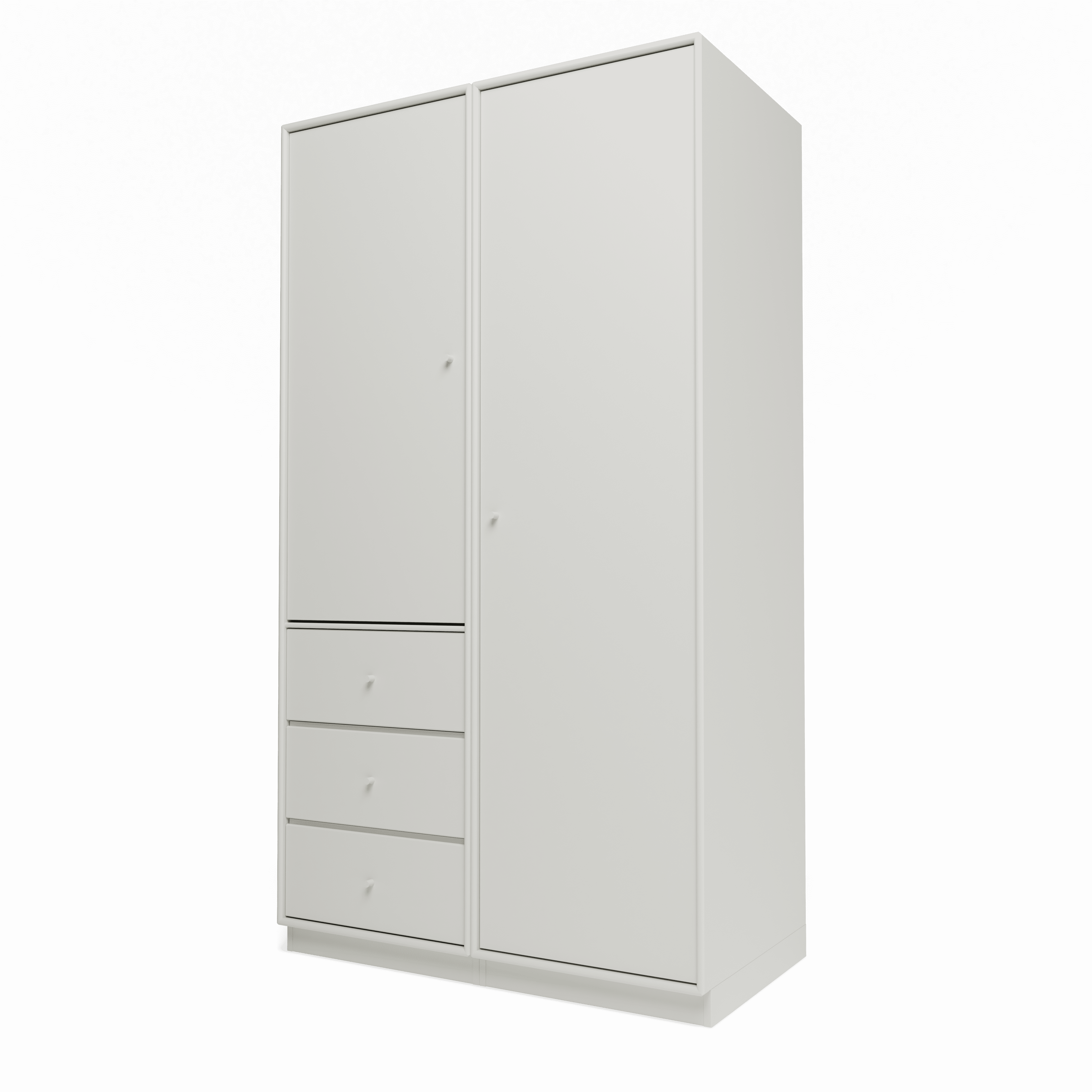 Attire III garderobe, inkl. sokkel 7 cm fra Montana Nordic - Jacobsen Plus