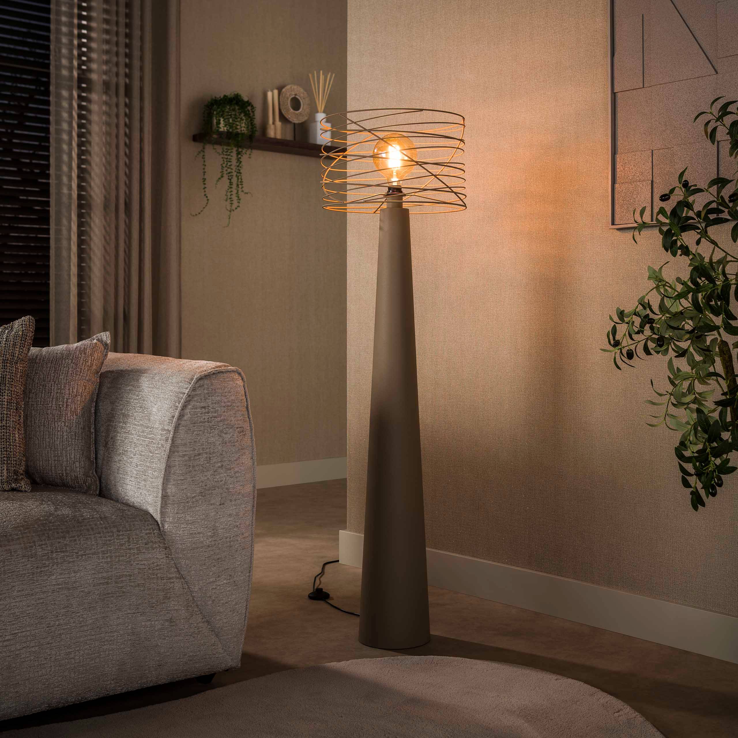 Curly - Gulvlampe i beige metal Levering med pære(r)