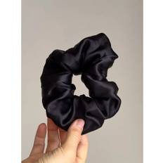 Silke scrunchie 02