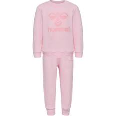 Hummel Hmlarine Crewsuit Stl. 4-6 mdr / 68 cm fepojkar - Sparkdräkter Från Magasin - Pink-a-boo (4-6 mdr / 68 cm)