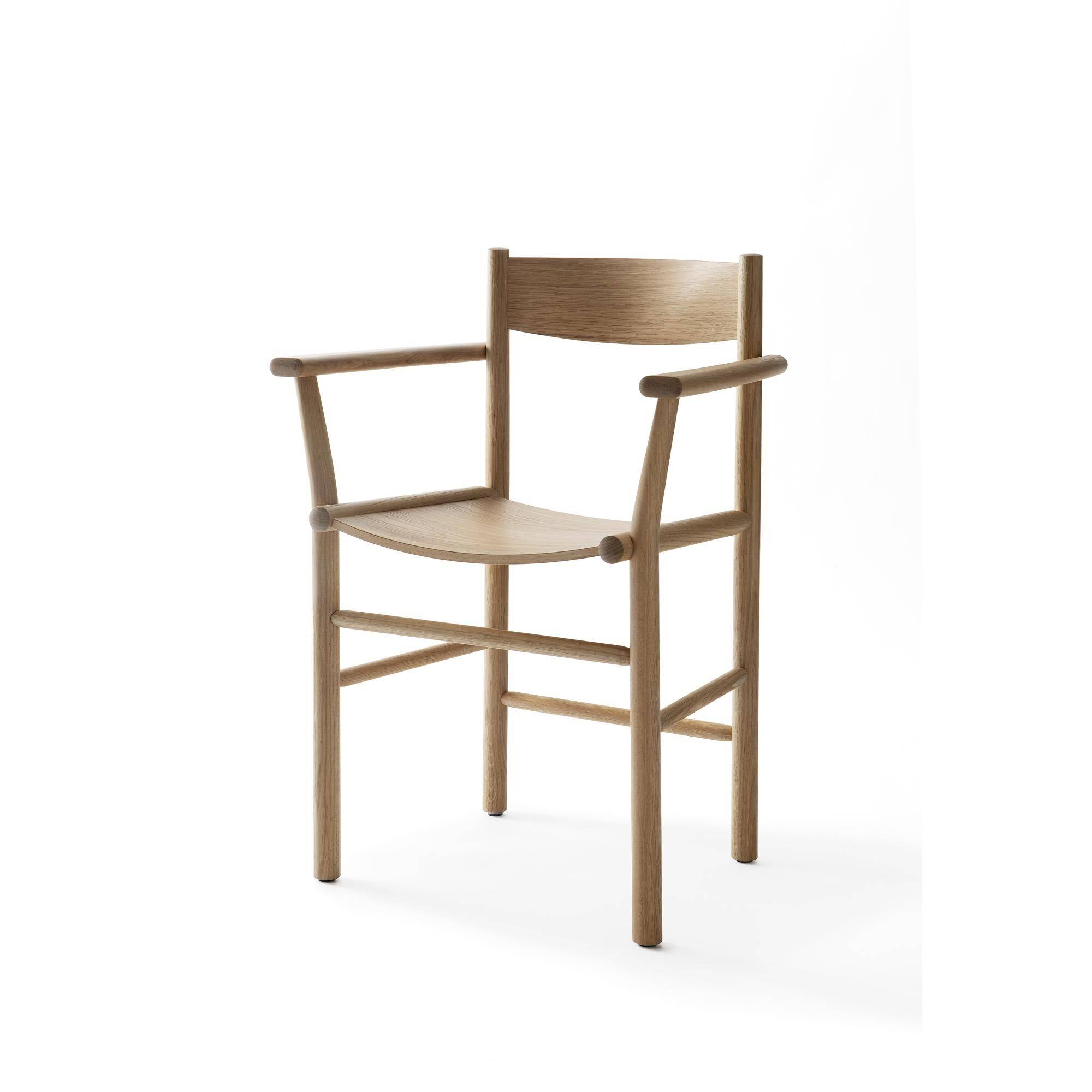 Linea Collection Akademia Spisebordsstol med Armlæn Lys Lakeret Egetræ.