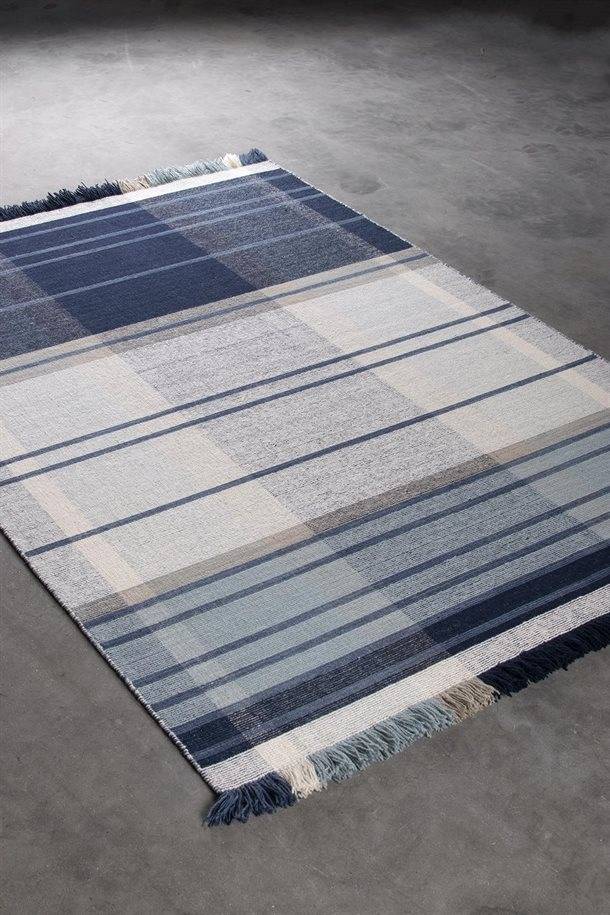 Kreta tæppe - Blue / Ivory 140 x 200 cm