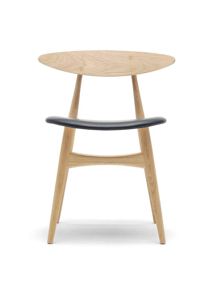 CH33 Stolen af Hans J. Wegner Eg / Lædergruppe C / Hvidolie - Jacobsen Plus