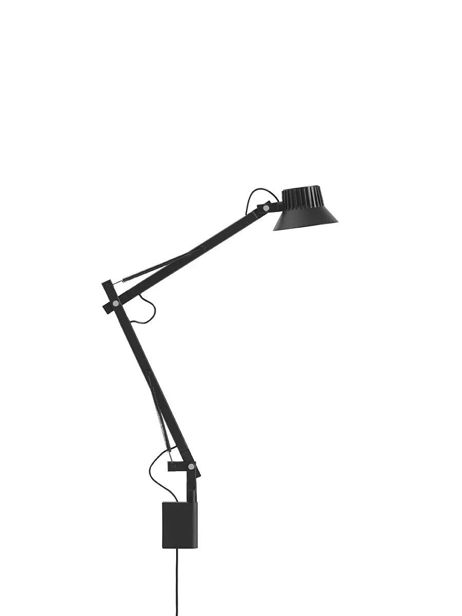 Dedicate S2 Væglampe fra Muuto Black - Jacobsen Plus