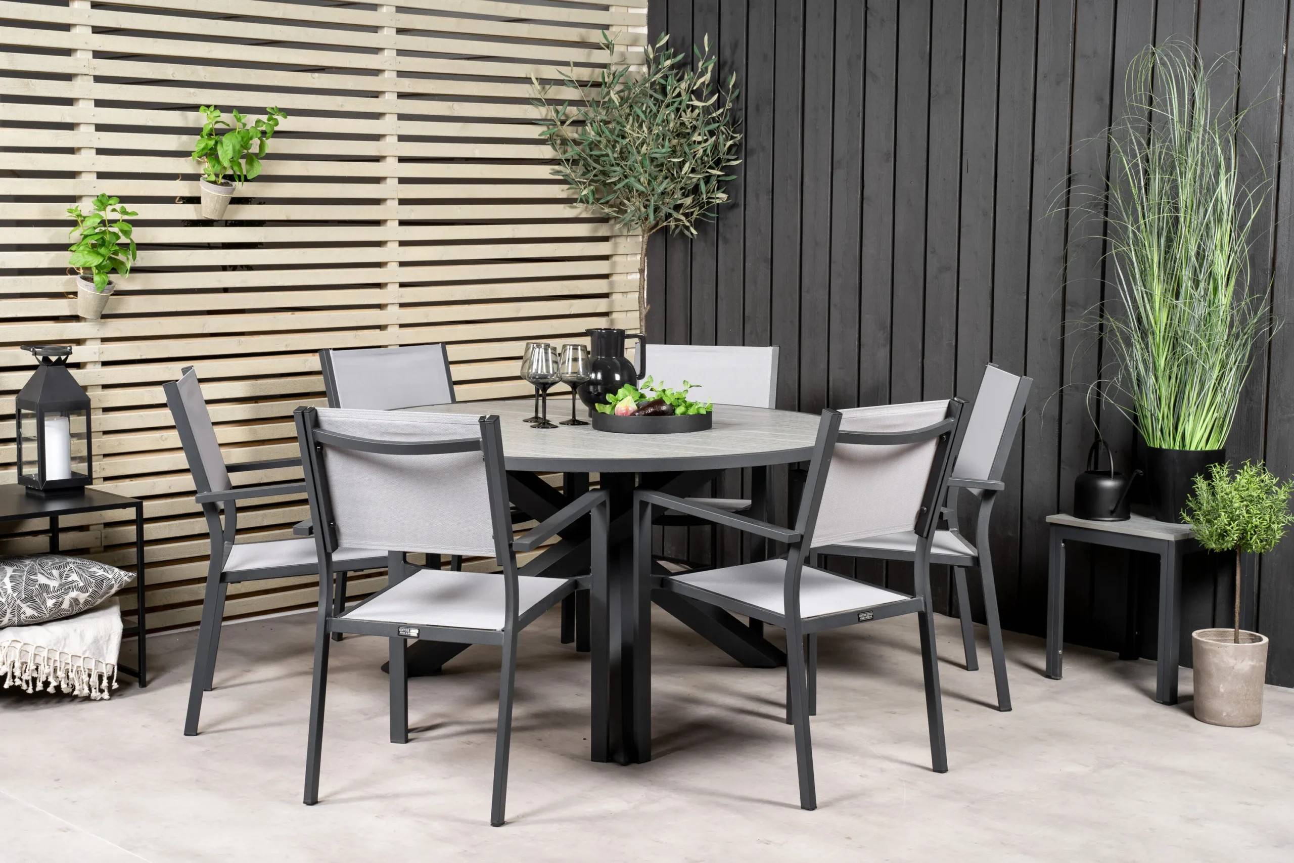 Parma & Copacabana - ø140 cm med stolar - Matgrupper utomhus