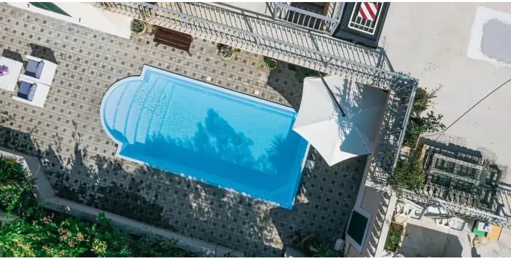 Glasfiberpool Aves 800 8,00m x 3,20m x 1,55m